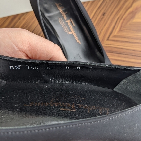 Salvatore Ferragamo black heels size 8 s2 - Picture 3 of 11